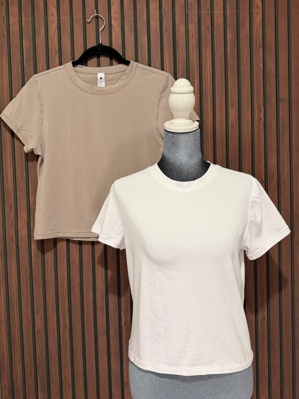Yogalicious Set of 2 Neutral Short Sleeve Tees XL